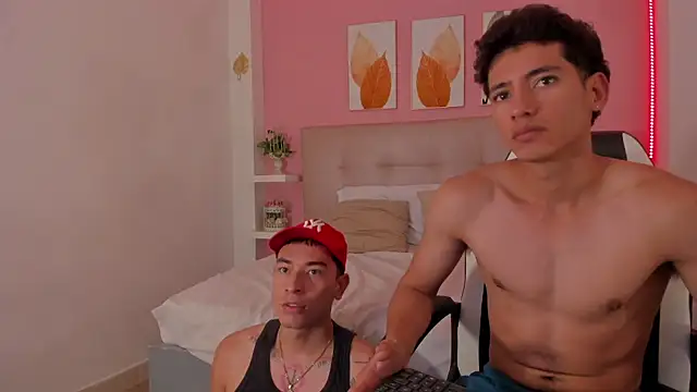 Alejo-and-Thiago online show from May 31, 6:09 pm