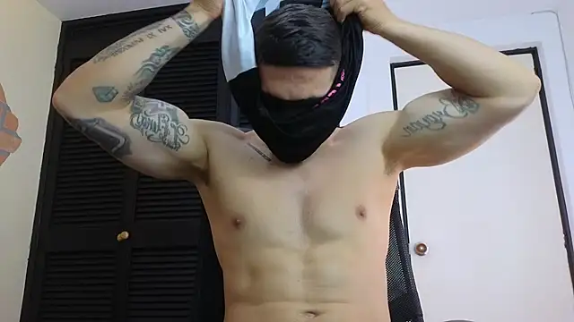 Josh miller01 online show from June 17, 1:46 pm