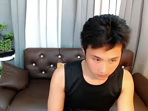 jhonmark bigcock online show from May 13, 4:42 am