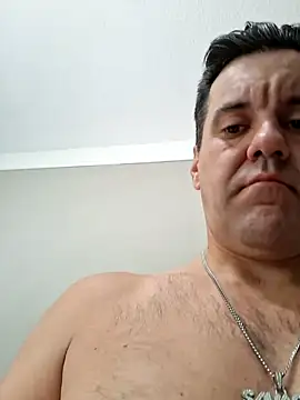 ELVISPRESI online show from June 19, 9:30 pm