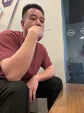 MRhuang007 online show from May 30, 7:41 am