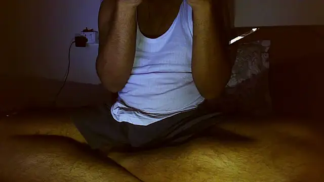 Snapshot of psexplr chatting on September 8, 9:25 pm psexplr online show from September 8, 9:25 pm