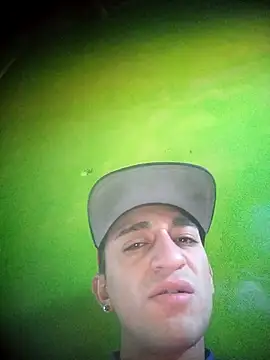 enzobb69 online show from July 31, 6:17 pm