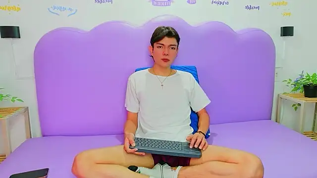 Liamdelrey online show from July 3, 3:23 am