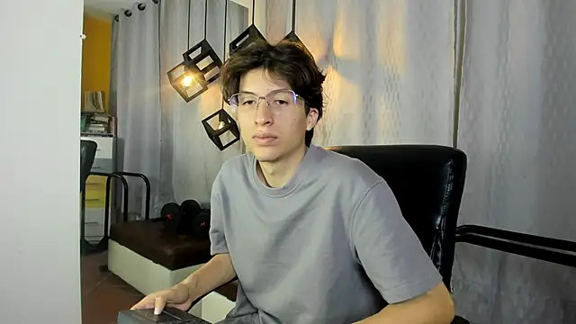 Marcoviolet online show from June 27, 6:13 pm
