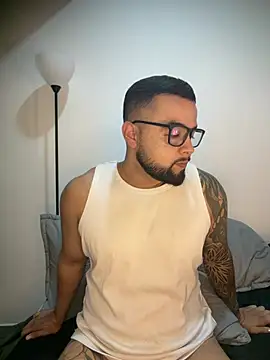 SalvatoreAbu online show from July 3, 3:34 am