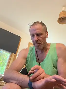 Greg0ri73 online show from June 25, 5:12 am