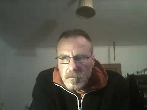 Greg0ri73 online show from June 11, 12:43 am
