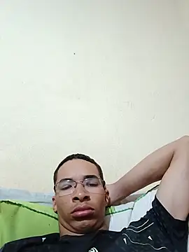 Yuripauzao20cm online show from August 1, 11:48 pm