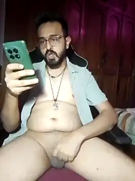 freakkydessi online show from June 21, 6:57 pm