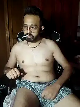 freakkydessi online show from July 10, 3:10 am