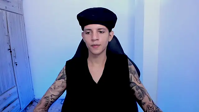 tylerrnova online show from July 23, 3:15 am