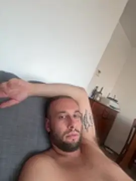 tittolone98 online show from July 7, 3:49 pm