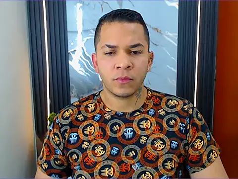cristhian gamboa online show from July 9, 4:49 am