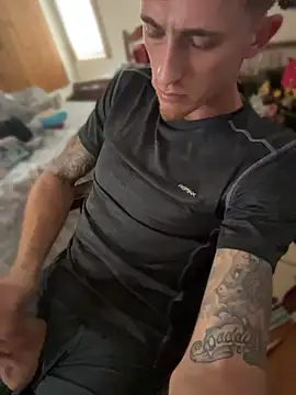 kinkylink01 online show from August 7, 8:26 pm