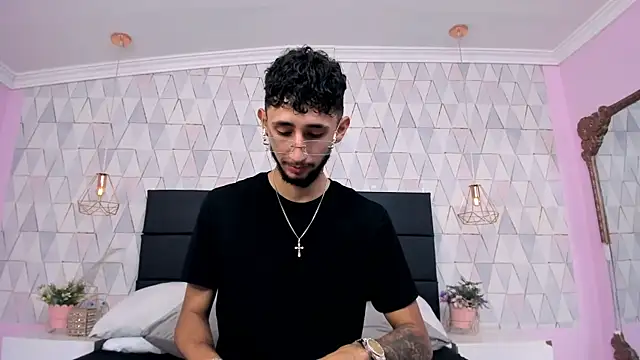 MatteoLaurent online show from July 23, 8:17 pm