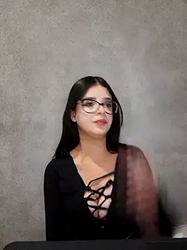 moreninhahothot online show from August 1, 9:03 pm