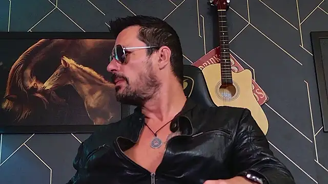 ChrisKox online show from March 2, 5:30 am