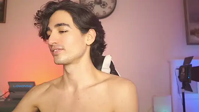 AlanDeNavarre online show from March 8, 10:24 pm