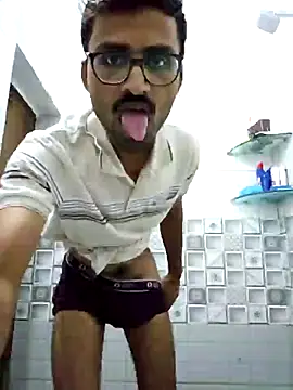 krishna8035 online show from October 9, 4:23 pm