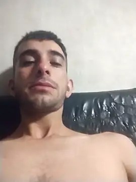 Alee21XxX online show from March 31, 9:00 am