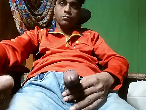 desiboy1101 online show from December 18, 2:06 pm