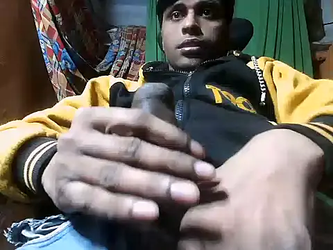 desiboy1101 online show from December 7, 1:51 pm