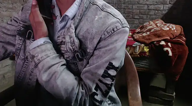 ThethunderPo online show from December 10, 2:50 pm