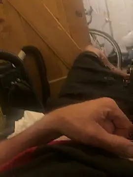 mikeylong online show from April 18, 8:42 pm