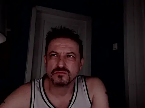 MisterFaithRO online show from April 26, 11:23 pm