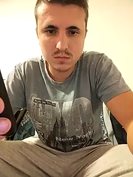 Snapshot of MrNoBoDy000 chatting on October 16, 3:20 pm MrNoBoDy000 online show from October 16, 3:20 pm