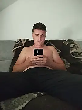 MrNoBoDy000 online show from August 2, 9:18 am