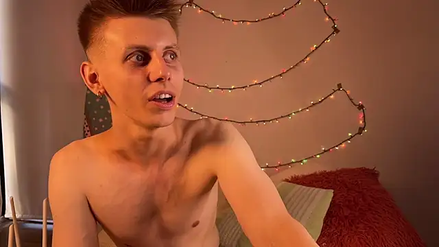 vladdymeow online show from February 19, 8:52 pm