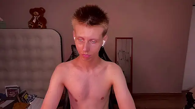 vladdymeow online show from January 17, 10:16 pm