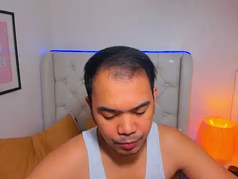 AsianZero online show from March 14, 6:04 pm