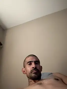 Snapshot of Mikey69me@xh chatting on November 2, 12:37 am Mikey69mexh online show from November 2, 12:37 am