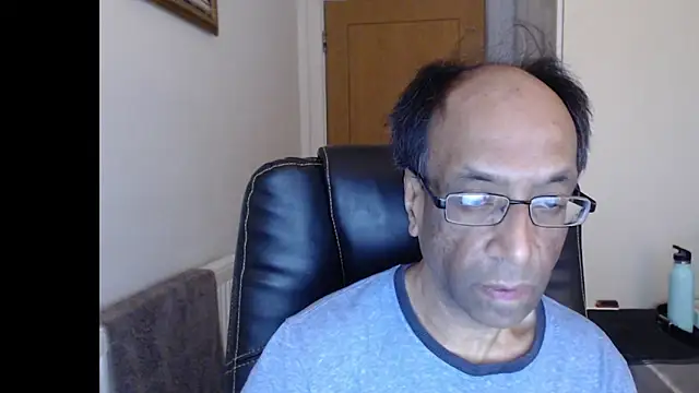 rauncher1 online show from April 5, 9:39 am