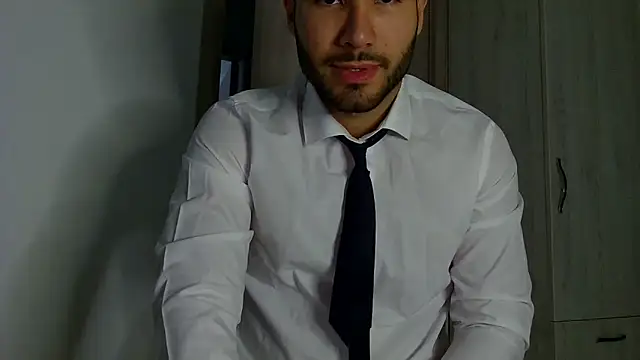 Snapshot of Justynn1 chatting on September 26, 5:05 am Justynn1 online show from September 26, 5:05 am