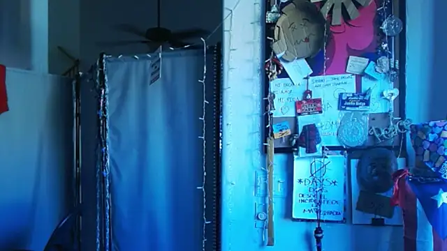 Snapshot of mycock2474u chatting on January 31, 9:48 pm mycock2474u online show from January 31, 9:48 pm