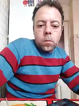 Snapshot of david_geam chatting on February 4, 9:28 am david geam online show from February 4, 9:28 am