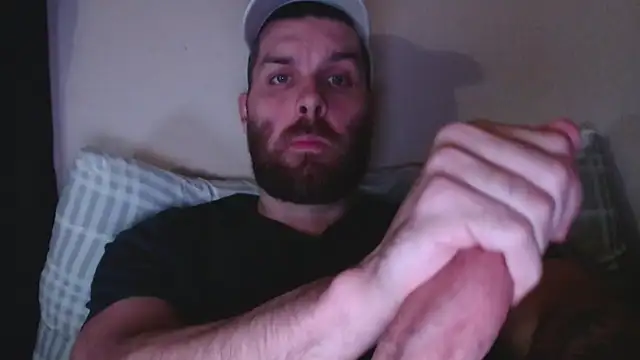 Snapshot of florida0217 chatting on December 19, 5:18 pm florida0217 online show from December 19, 5:18 pm