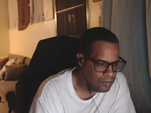 thesugar32 online show from March 6, 2:52 am