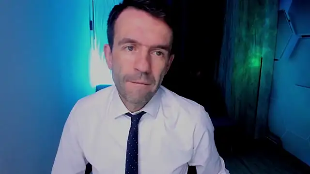 SteveTiger online show from October 27, 3:31 am