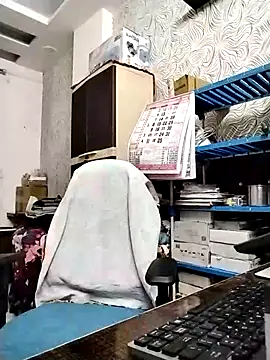 hotindianstud online show from October 11, 2:32 pm