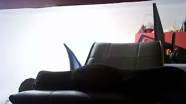 Snapshot of opreatiby chatting on October 6, 4:44 pm opreatiby online show from October 6, 4:44 pm