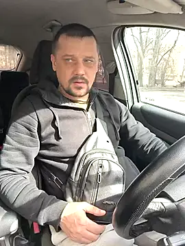 Snapshot of DanielOhCool chatting on March 14, 8:10 am DanielOhCool online show from March 14, 8:10 am