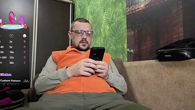 DanielOhCool online show from February 3, 7:24 am