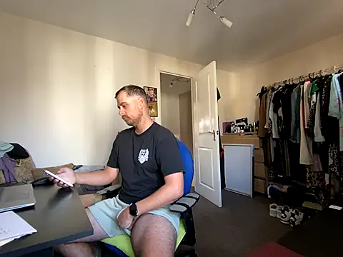 Kramer023 online show from September 24, 9:19 am