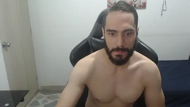 samuelgarcia  online show from December 14, 8:54 am