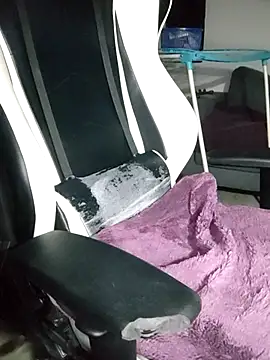 Intense 1337 online show from February 22, 3:23 am